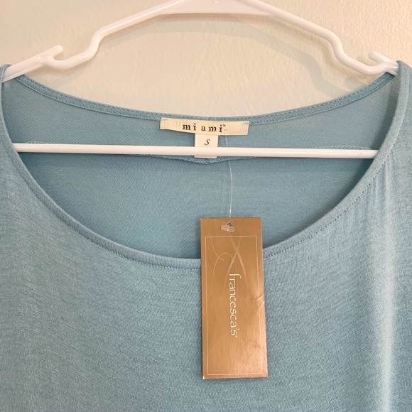 NWT Soft and Flowy Francesca’s Long Sleeve Top - Picture 4 of 5